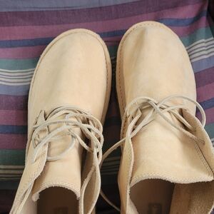 Classic Tan Chukka Boots for Men